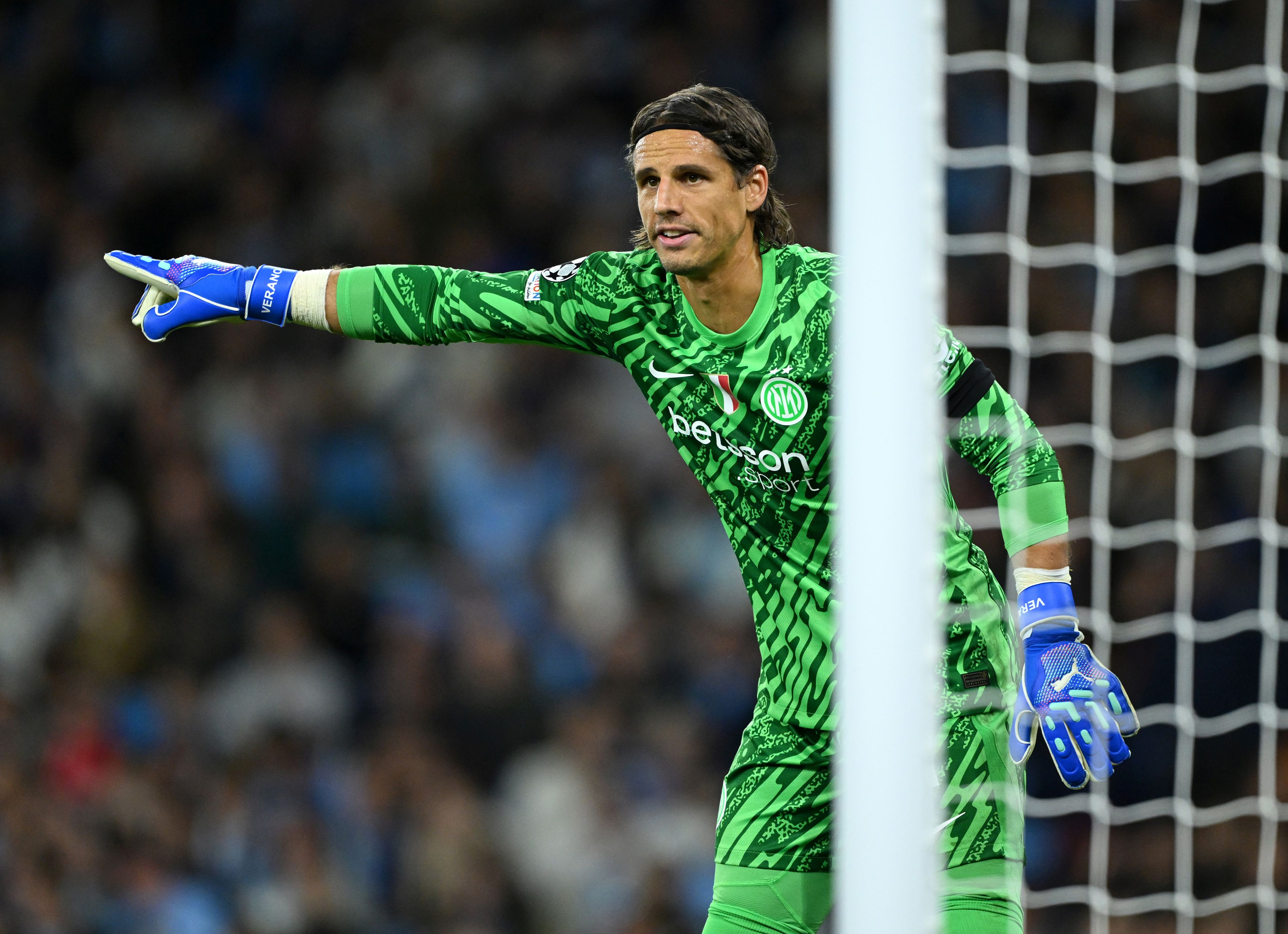 Inter Milan Goalkeeper Yann Sommer Suffers Thumb Injury Inter Milan Goalkeeper Yann Sommer Suffers Thumb Injury