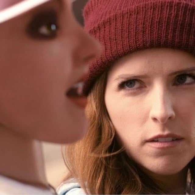 Is Anna Kendrick's Body Language Telling A Story? Fans Discuss Her Interaction With Blake Lively Is Anna Kendrick's Body Language Telling A Story? Fans Discuss Her Interaction With Blake Lively