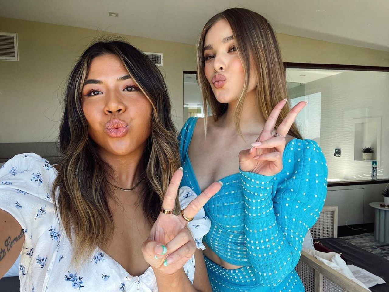 Is Hailee Steinfeld Too Busy For Wedding Planning Right Now? Is Hailee Steinfeld Too Busy For Wedding Planning Right Now?