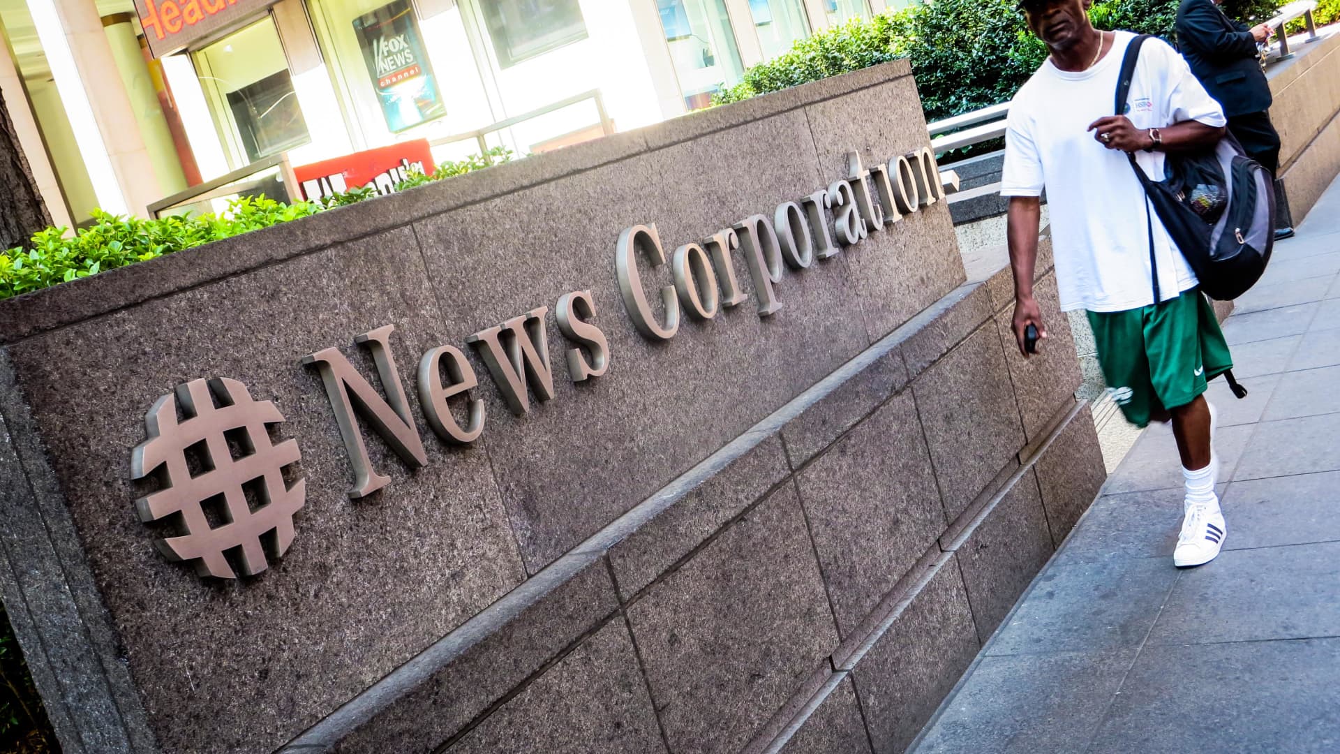 Is News Corp An Undervalued Asset? A Deeper Look At Its Business Units Is News Corp An Undervalued Asset? A Deeper Look At Its Business Units