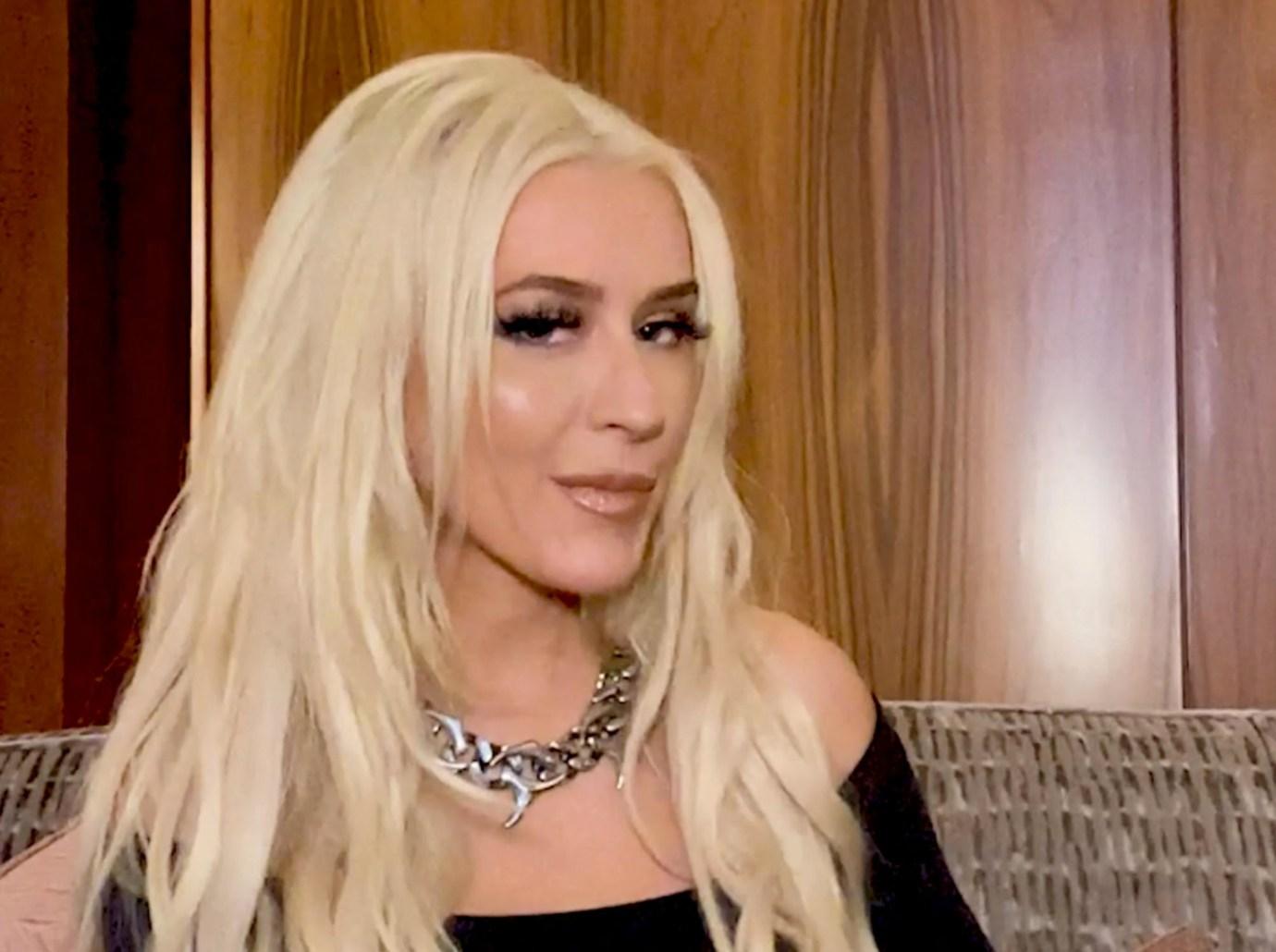 Is This Christina Aguilera? Fans Question Authenticity Of New Photos Is This Christina Aguilera? Fans Question Authenticity Of New Photos