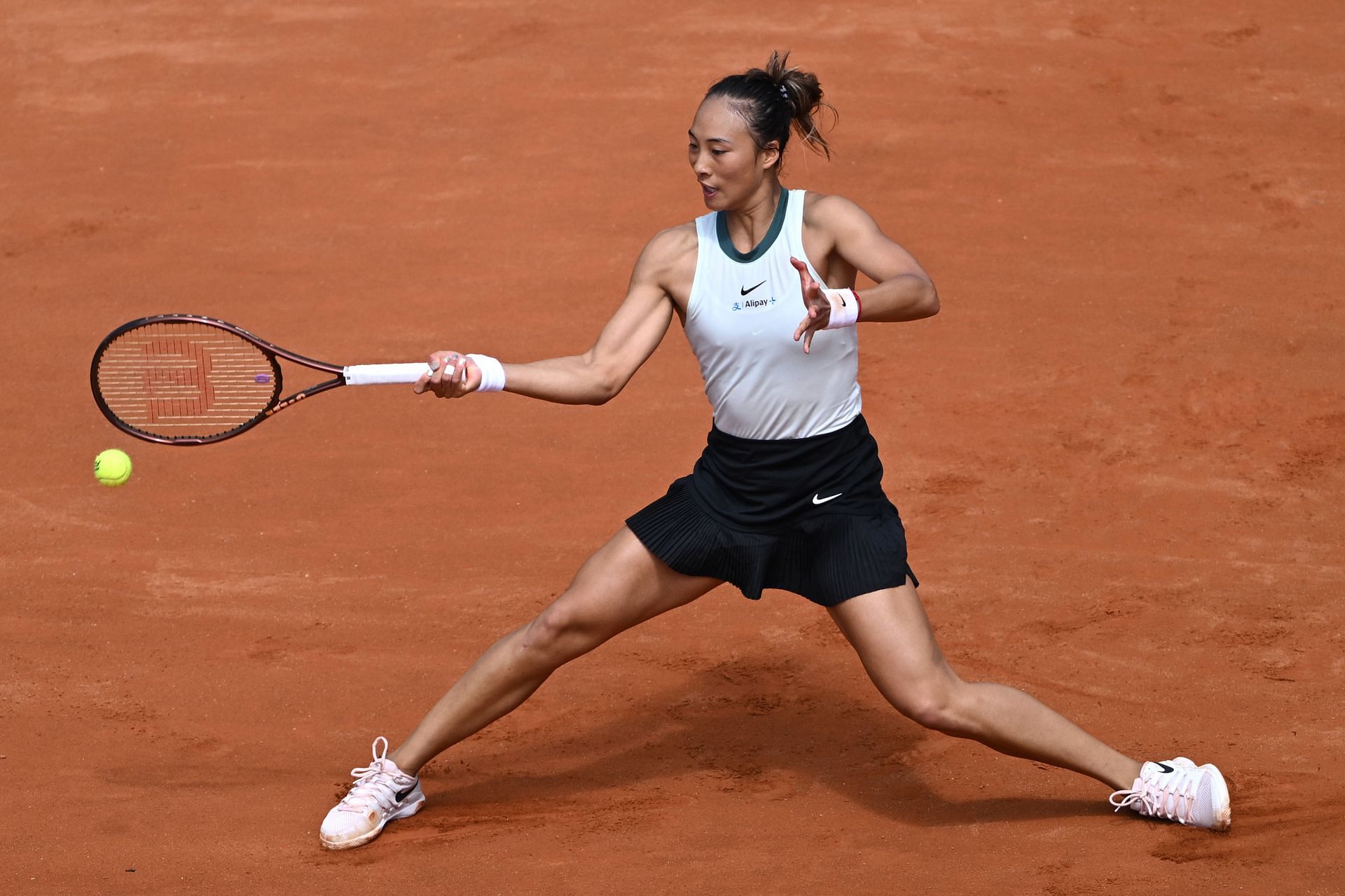 Italian Open Semifinals: Gauff Eliminates Zheng Italian Open Semifinals: Gauff Eliminates Zheng