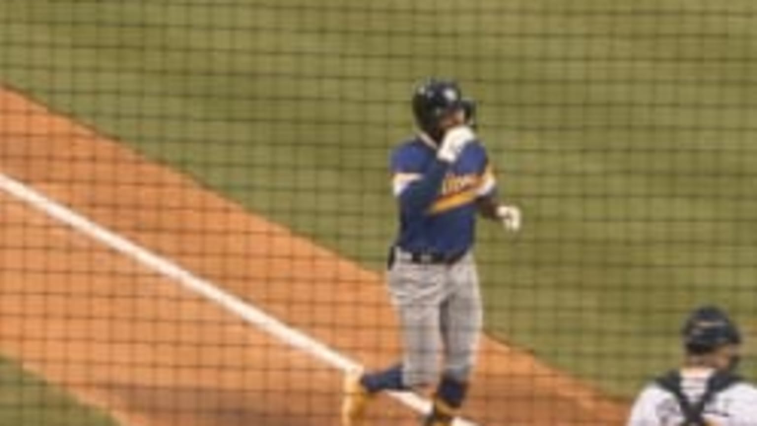 Jackson Chourio's Two Home Runs: Brewers Dominate Reds 8-2 Jackson Chourio's Two Home Runs: Brewers Dominate Reds 8-2