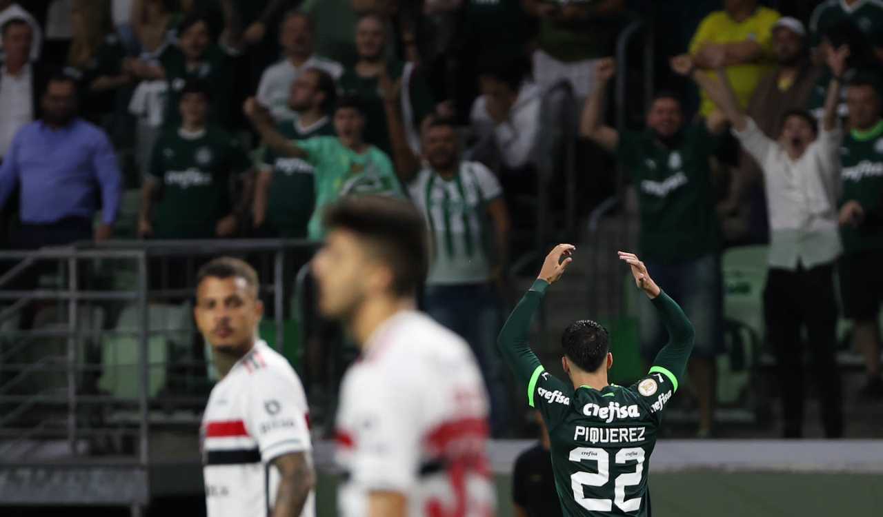 Jogador Do Palmeiras, Estêvão, Vomita E Sai De Campo Em Partida De Altitude Jogador Do Palmeiras, Estêvão, Vomita E Sai De Campo Em Partida De Altitude