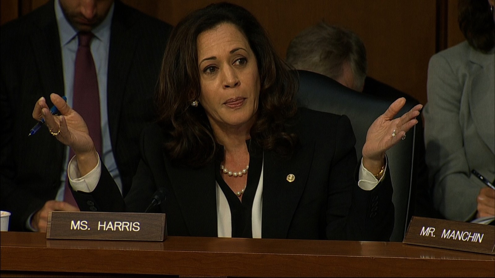 Kamala Harris' Leadership Questioned Following Election Silence Kamala Harris' Leadership Questioned Following Election Silence
