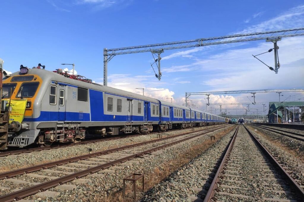 Kashmir Rail Link: PM Modi To Inaugurate First Train Kashmir Rail Link: PM Modi To Inaugurate First Train