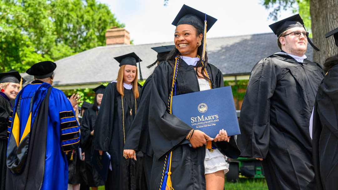 Kermit The Frog Inspires Maryland Graduates: Commencement Speech Highlights Kermit The Frog Inspires Maryland Graduates: Commencement Speech Highlights