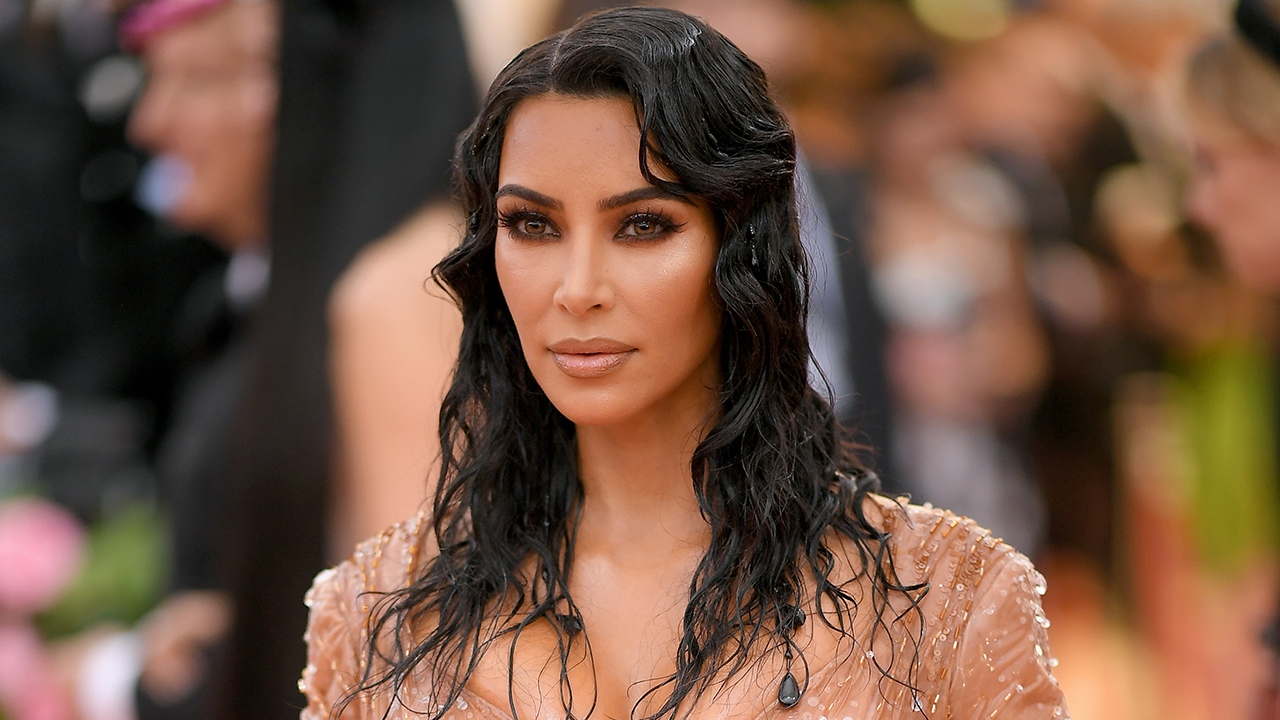 Kim Kardashian: A Retrospective Of Her Best Hair And Makeup Styles Kim Kardashian: A Retrospective Of Her Best Hair And Makeup Styles