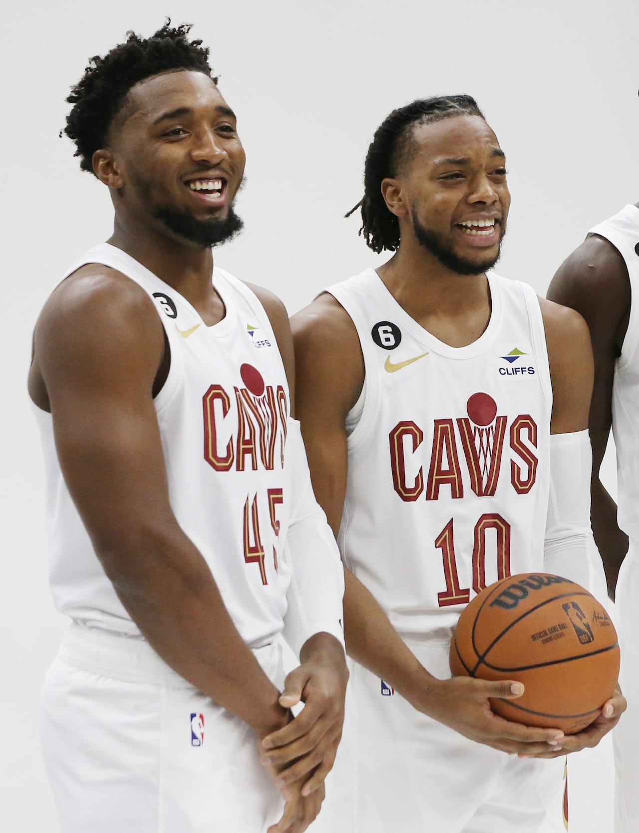 Knicks Fall To Cavaliers: Mitchell And Mobley's Explosive Scoring Leads To 142-105 Defeat Knicks Fall To Cavaliers: Mitchell And Mobley's Explosive Scoring Leads To 142-105 Defeat