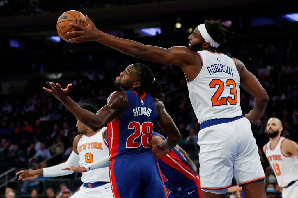 Knicks Receive Encouraging Mitchell Robinson Update Following Two Losses Knicks Receive Encouraging Mitchell Robinson Update Following Two Losses