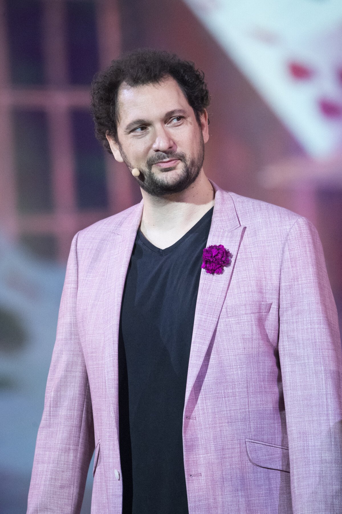 L'histoire D'amour D'Eric Antoine : Décryptage D'une Relation Hors Des Plateaux M6 L'histoire D'amour D'Eric Antoine : Décryptage D'une Relation Hors Des Plateaux M6
