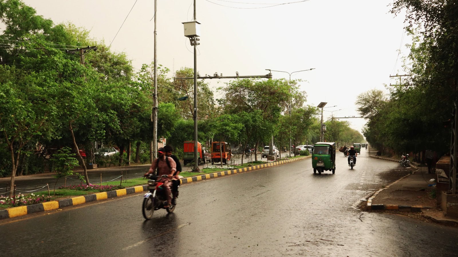 Lahore, Punjab Weather Update For Eid-ul-Fitr: Next Two Days Lahore, Punjab Weather Update For Eid-ul-Fitr: Next Two Days