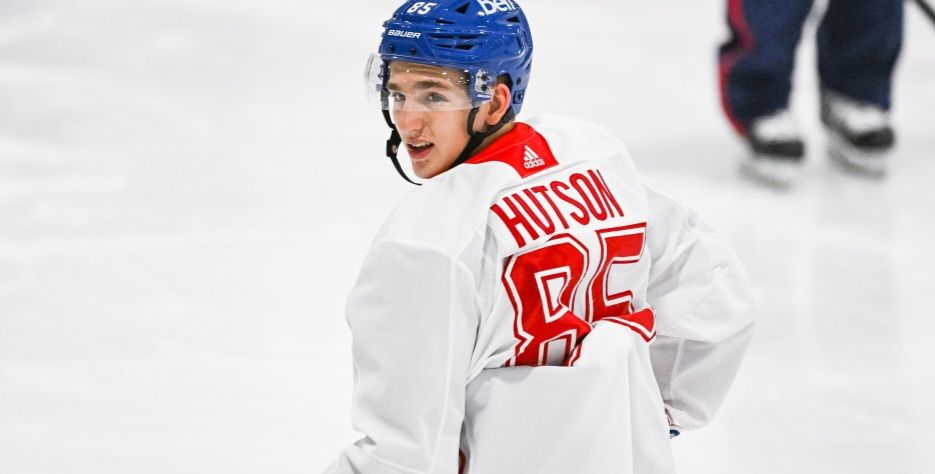 Lane Hutson: Défenseur Élite Potentiel Ou Simple Espoir Prometteur? Lane Hutson: Défenseur Élite Potentiel Ou Simple Espoir Prometteur?