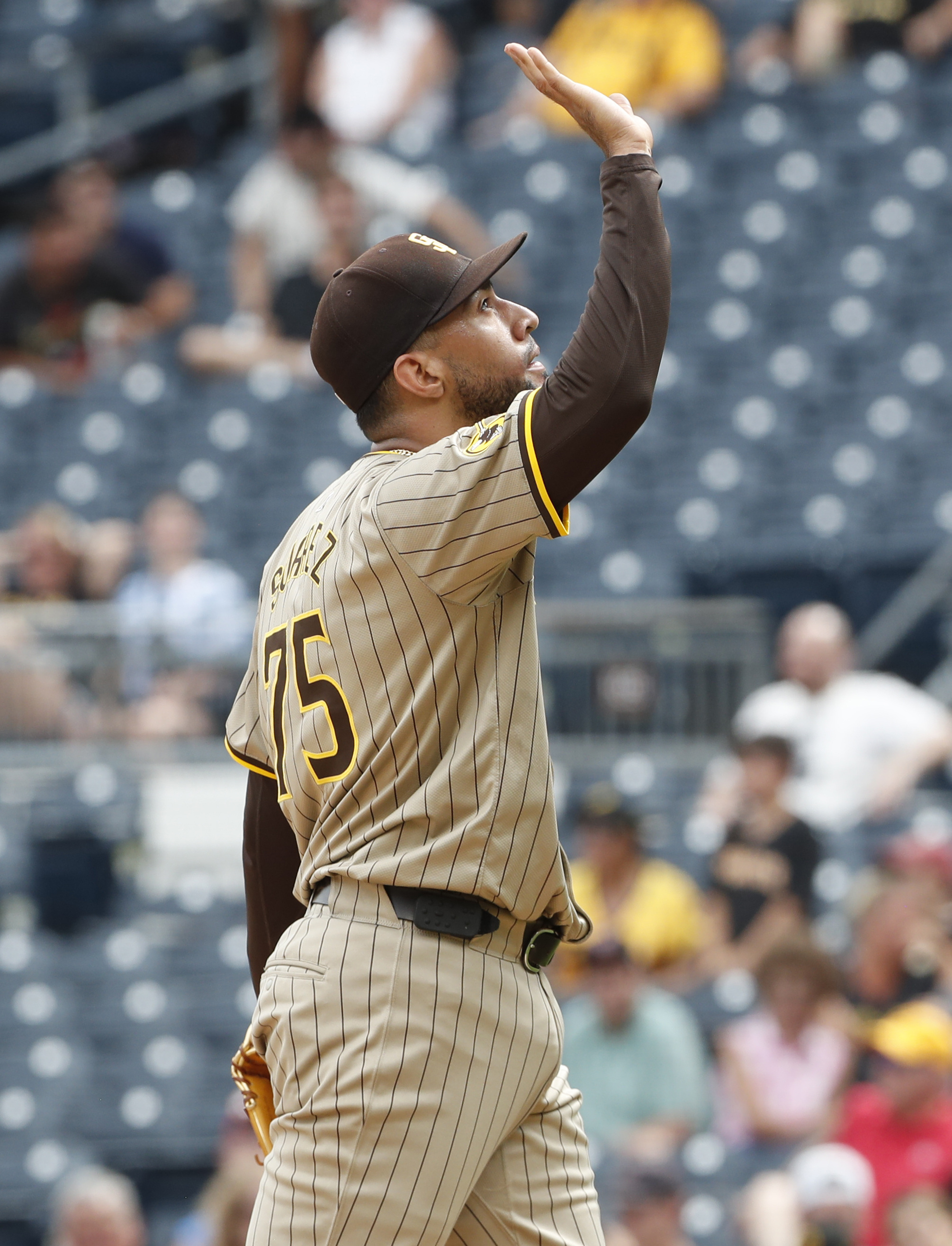 Late-Game Heroics: Gurriel's Pinch-Hit RBI Propels Padres Past Braves