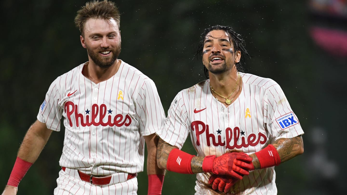Late-Game Heroics: Tennessee Beats LSU, Ties Series Late-Game Heroics: Tennessee Beats LSU, Ties Series