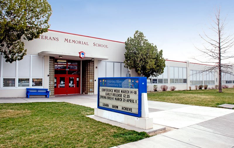 Lego Master Manny Garcia Inspires Veterans Memorial Elementary Students: Photos From The Visit Lego Master Manny Garcia Inspires Veterans Memorial Elementary Students: Photos From The Visit