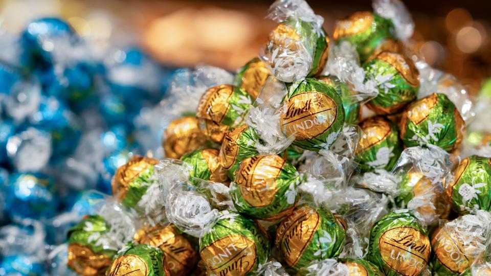 Lindt Opens Central London Chocolate Paradise: A New Store Experience Lindt Opens Central London Chocolate Paradise: A New Store Experience
