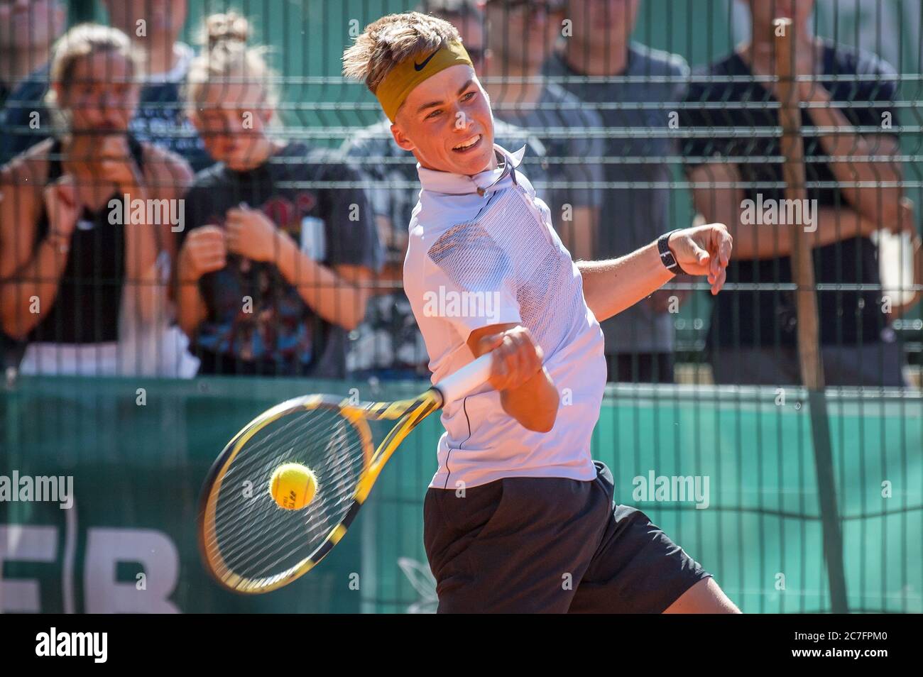 Lithuanian Gaubas Defeats Shapovalov In Rome Lithuanian Gaubas Defeats Shapovalov In Rome