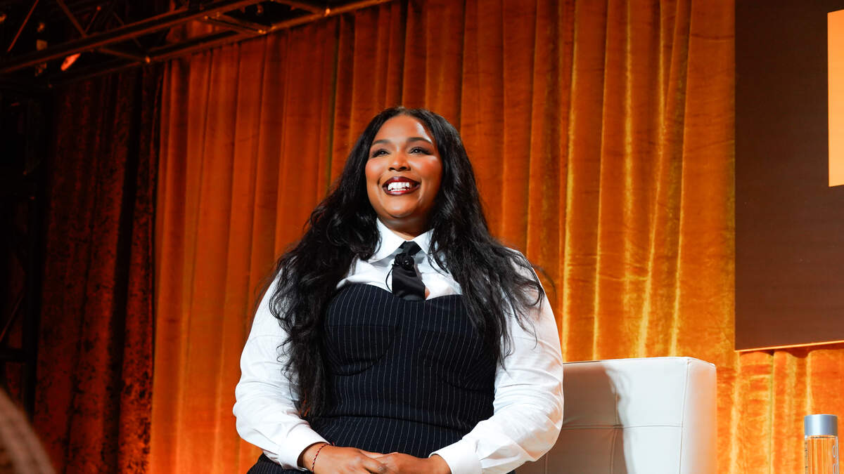 Lizzo Announces New Music On Twitch: Get Ready To Gag Lizzo Announces New Music On Twitch: Get Ready To Gag