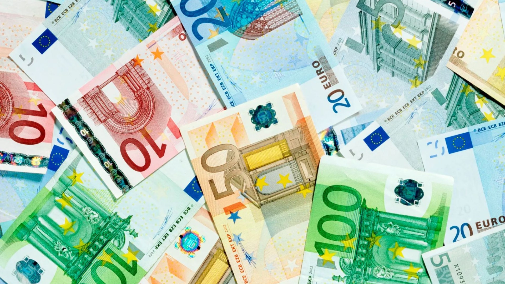 Lotto Bosses Reveal Locations Of Two Winning EuroMillions Tickets In Ireland Lotto Bosses Reveal Locations Of Two Winning EuroMillions Tickets In Ireland