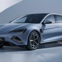 Luxury Carmakers Face Headwinds In China: The BMW And Porsche Case Study Luxury Carmakers Face Headwinds In China: The BMW And Porsche Case Study