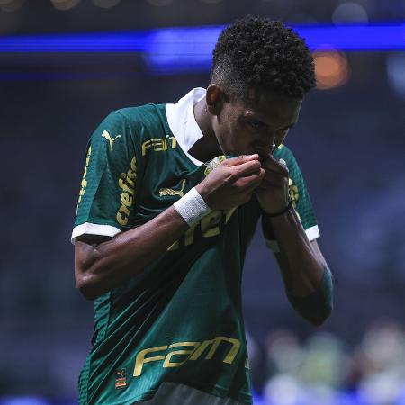 Mal-Estar De Estêvão Em Jogo Do Palmeiras Em Altitude: Detalhes Da Substituição Mal-Estar De Estêvão Em Jogo Do Palmeiras Em Altitude: Detalhes Da Substituição