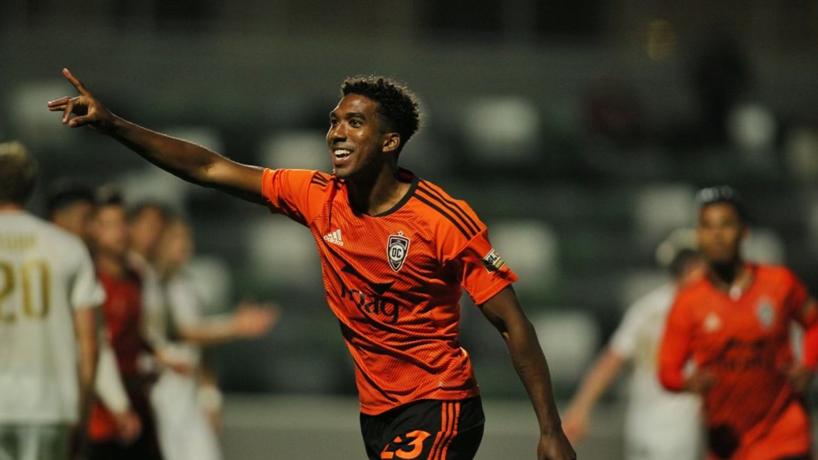Manchester United's Pursuit Of Championship Talent: Transfer Fee And Competition Manchester United's Pursuit Of Championship Talent: Transfer Fee And Competition