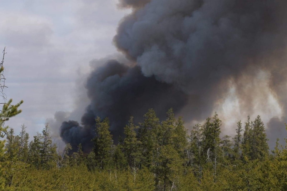 Manitoba Wildfires: Crews Fight To Contain Devastating Blazes Manitoba Wildfires: Crews Fight To Contain Devastating Blazes