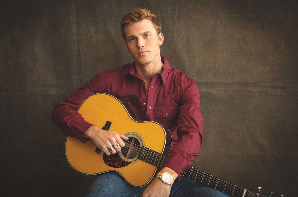 McCollum Vs. Strait: Is A Country Music Throne Up For Grabs? McCollum Vs. Strait: Is A Country Music Throne Up For Grabs?