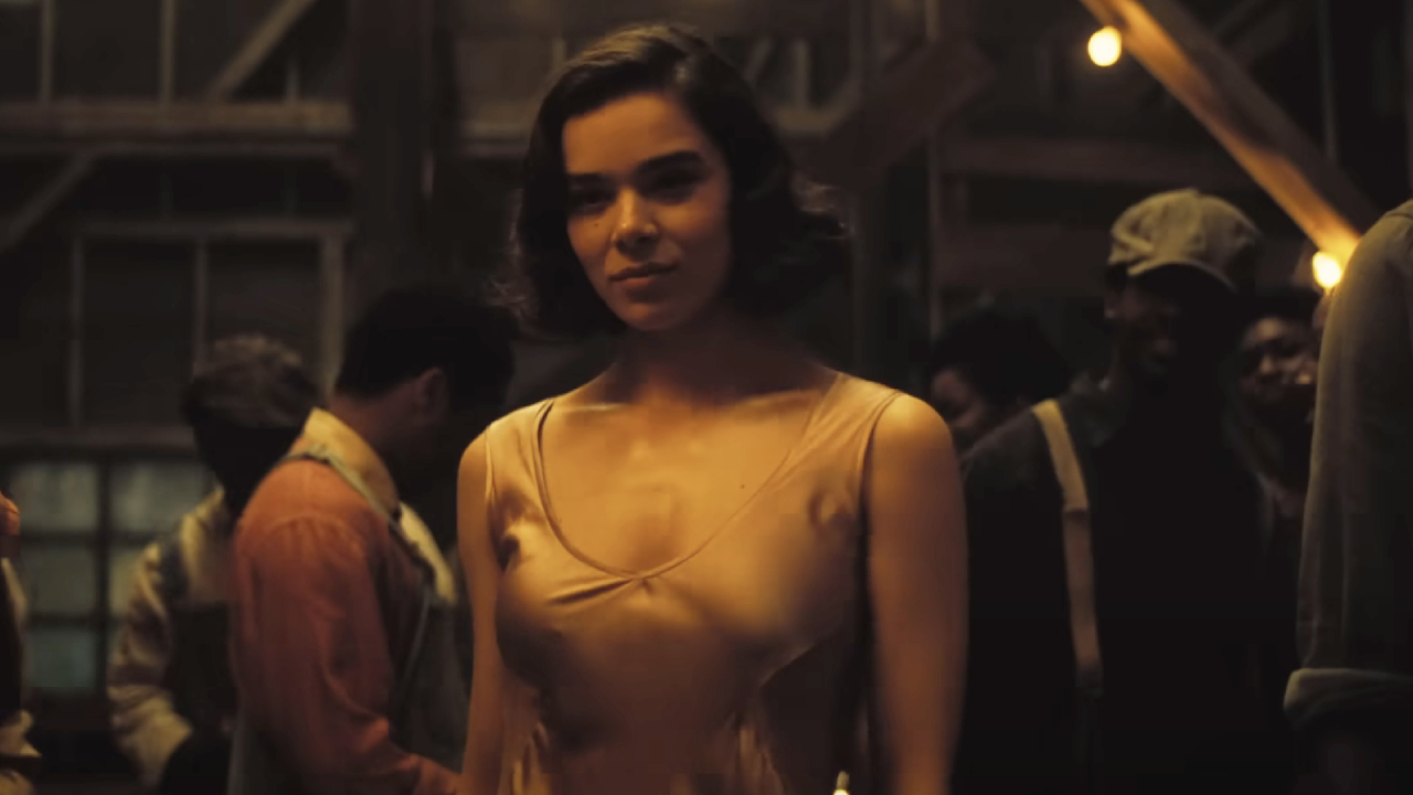 Michael B. Jordan And Hailee Steinfeld Shine At Michael B. Jordan And Hailee Steinfeld Shine At