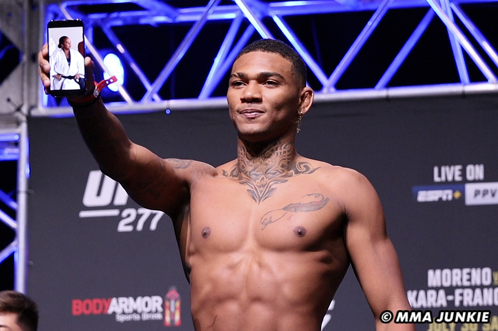 Michael Morales: Back-to-Back UFC Bonuses At Vegas 106 Michael Morales: Back-to-Back UFC Bonuses At Vegas 106