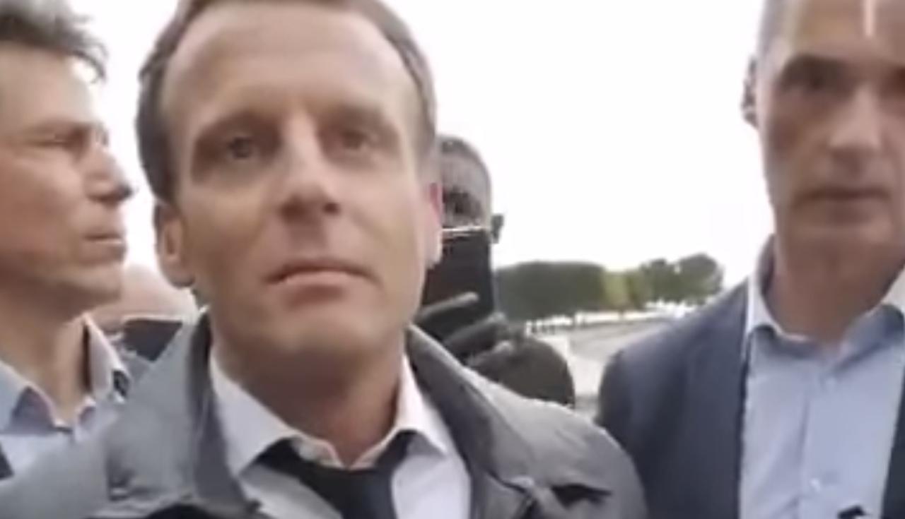 Michel Sardou Et Emmanuel Macron : Un Échange Musclé Lors D'un Dîner Michel Sardou Et Emmanuel Macron : Un Échange Musclé Lors D'un Dîner