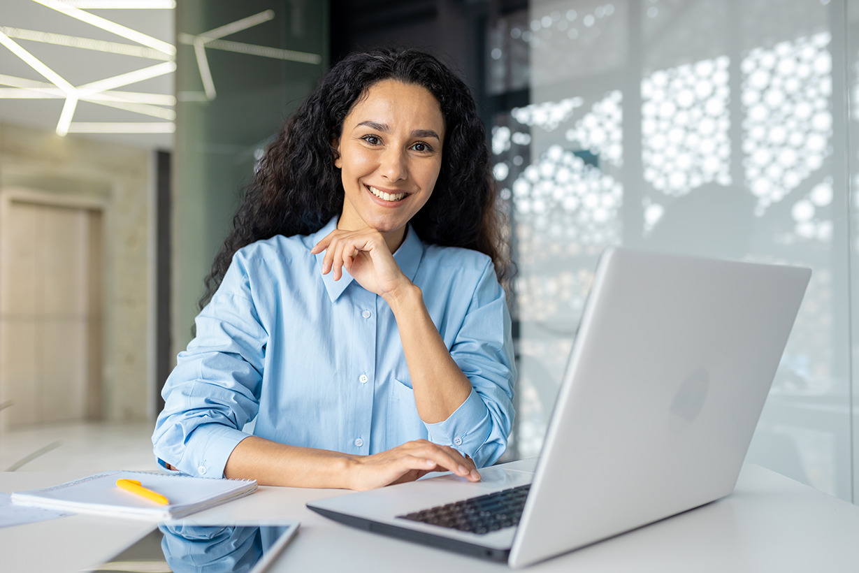 Middle Managers: Bridging The Gap Between Leadership And Workforce Middle Managers: Bridging The Gap Between Leadership And Workforce
