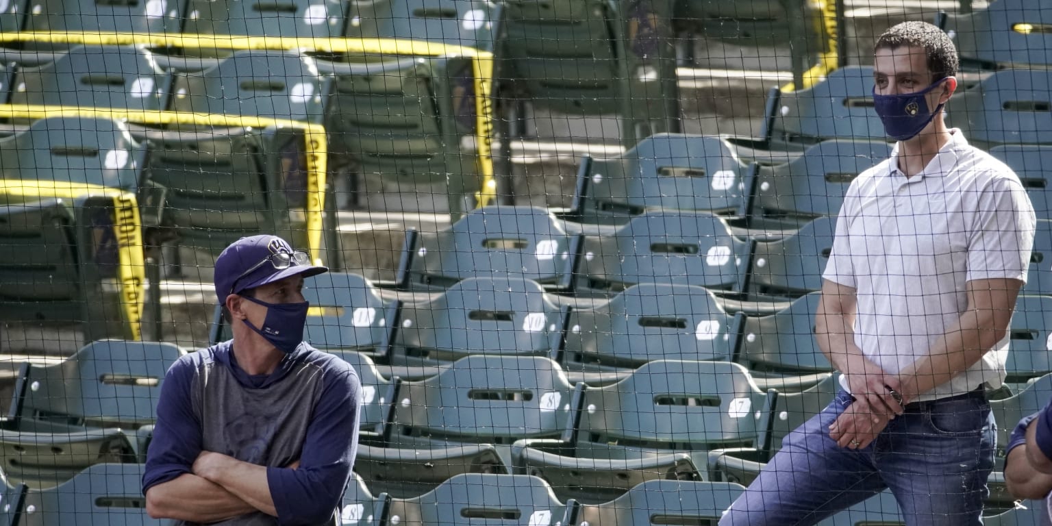 Milwaukee Brewers Steal Nine Bases In First Four Innings, Setting New Record Milwaukee Brewers Steal Nine Bases In First Four Innings, Setting New Record