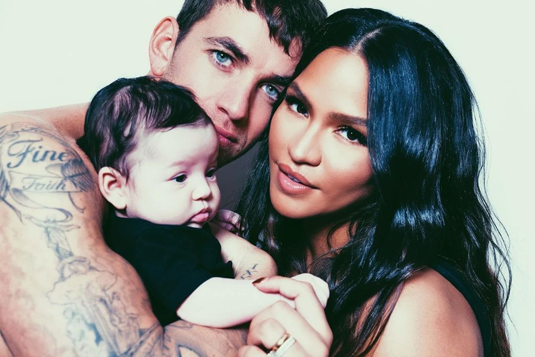 MobLand Premiere: Pregnant Cassie Ventura And Husband Alex Fine's Red Carpet Photos MobLand Premiere: Pregnant Cassie Ventura And Husband Alex Fine's Red Carpet Photos
