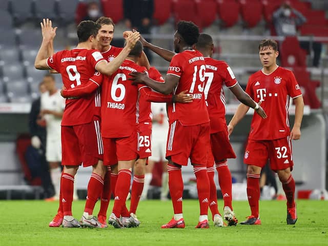 Müller's Last Dance: Bayern Munich's Bundesliga Home Win Celebration Müller's Last Dance: Bayern Munich's Bundesliga Home Win Celebration