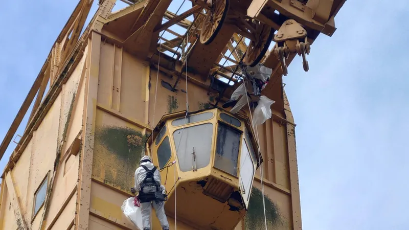 Nantes : Évolution De L'emploi Des Cordistes Avec La Construction De Tours Nantes : Évolution De L'emploi Des Cordistes Avec La Construction De Tours