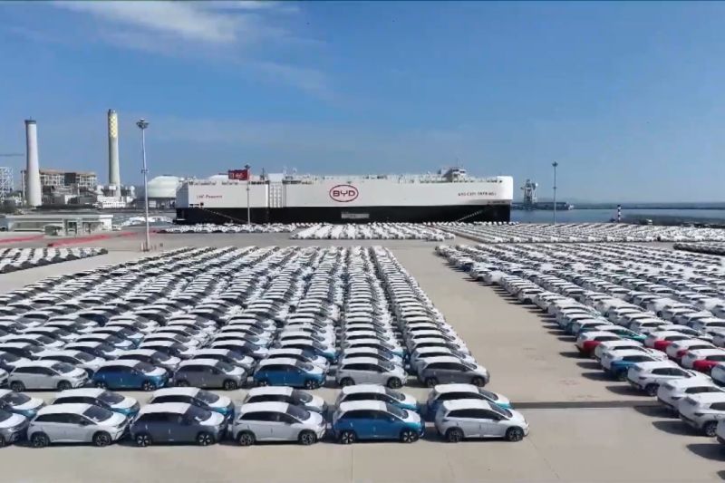 Navigating The Chinese Market: The Difficulties Faced By BMW, Porsche, And Other Automakers Navigating The Chinese Market: The Difficulties Faced By BMW, Porsche, And Other Automakers