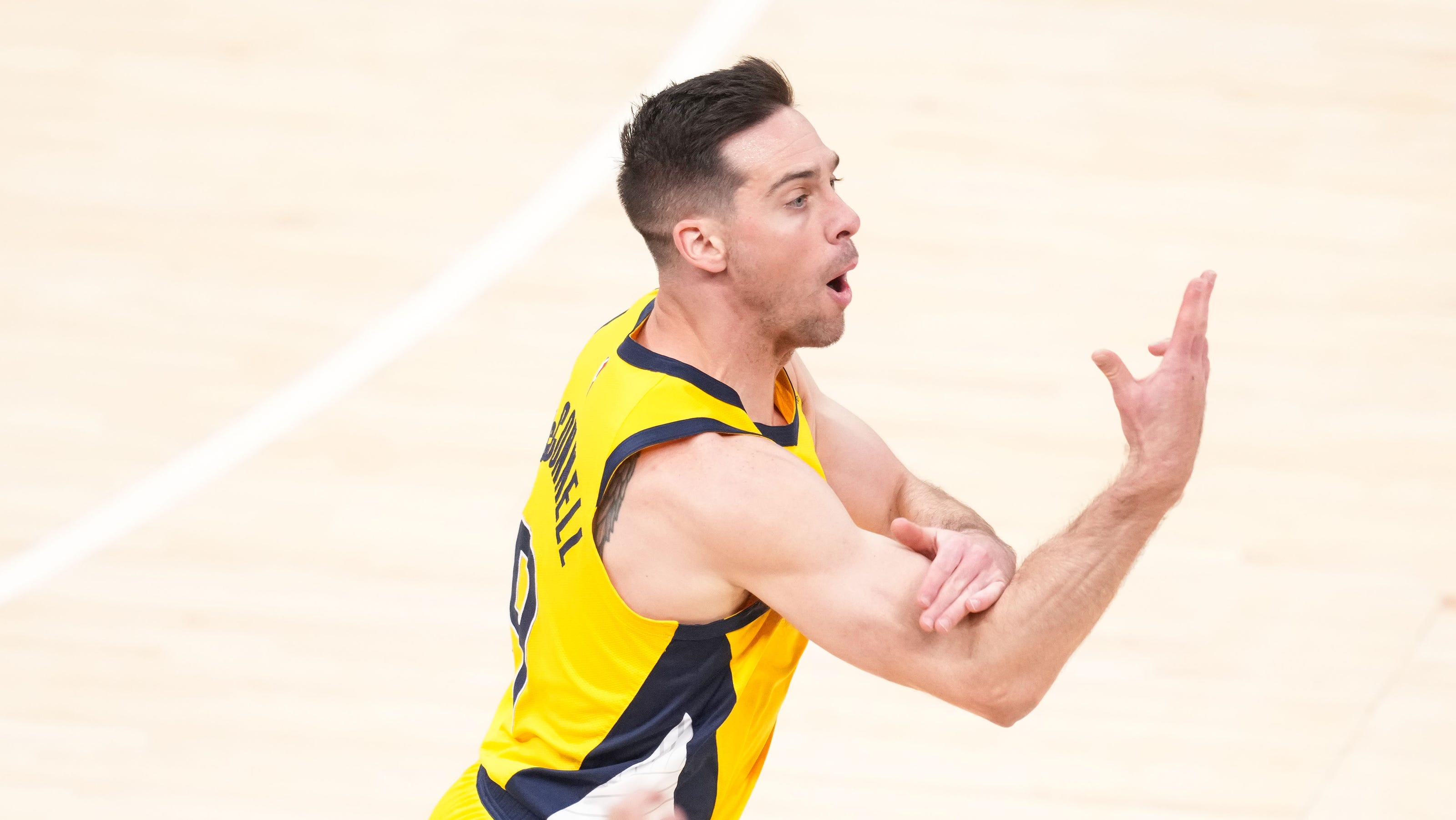 NBA Playoffs: Bucks And Pacers' Game 5 Ends In Heated Altercation NBA Playoffs: Bucks And Pacers' Game 5 Ends In Heated Altercation