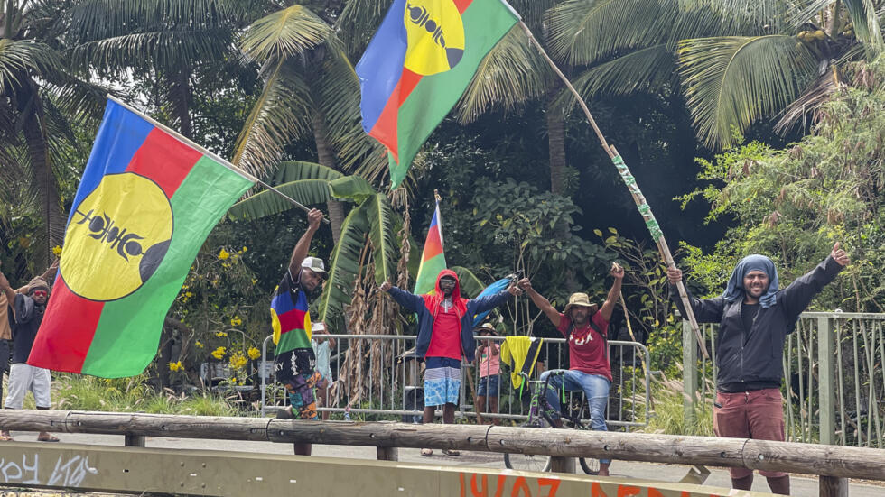New Caledonia: Valls Demands Accountability From All Parties New Caledonia: Valls Demands Accountability From All Parties