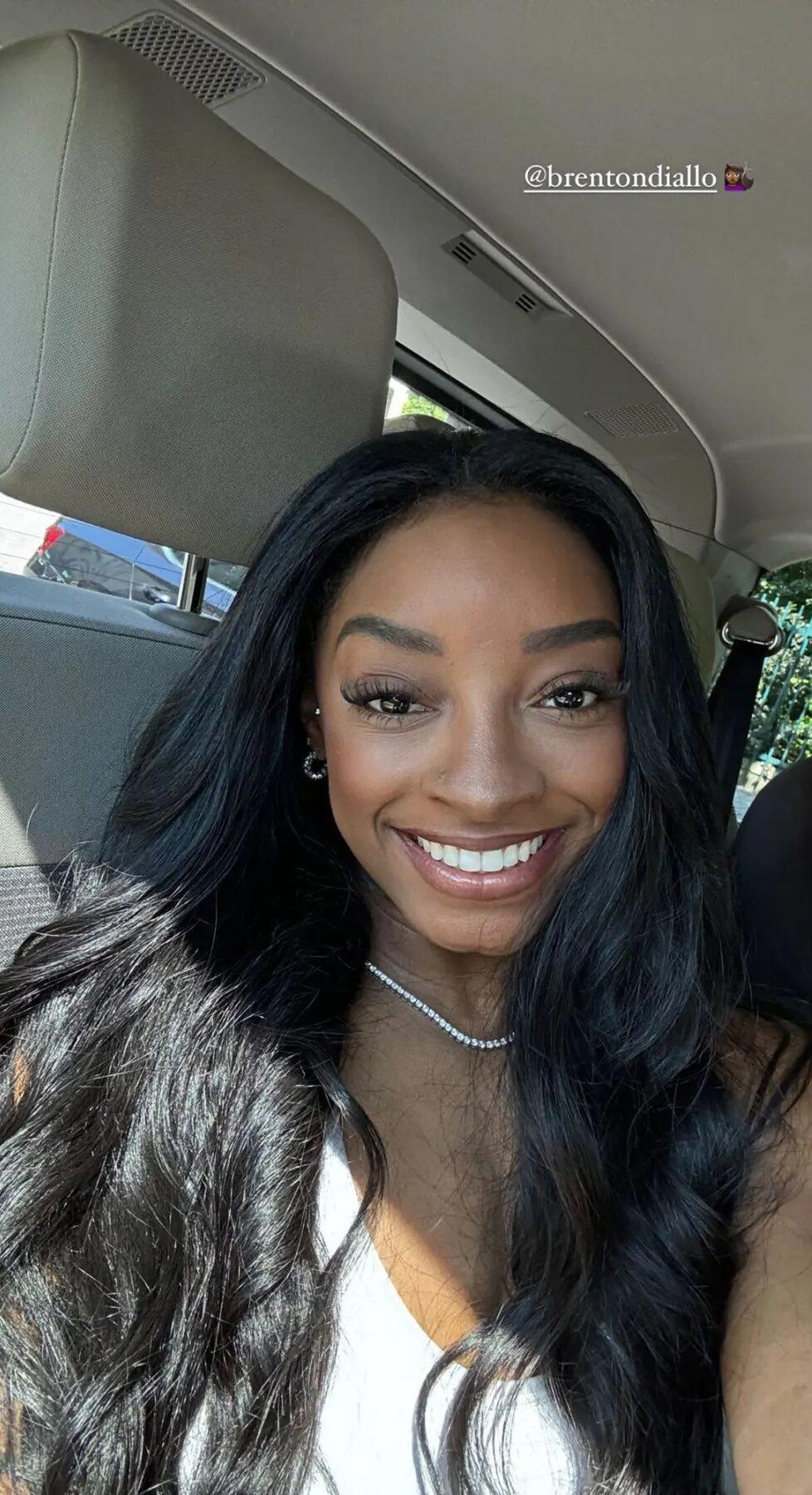 New Look: Simone Biles Shows Off Hair Transformation In Sweet Photos With Jonathan Owens New Look: Simone Biles Shows Off Hair Transformation In Sweet Photos With Jonathan Owens