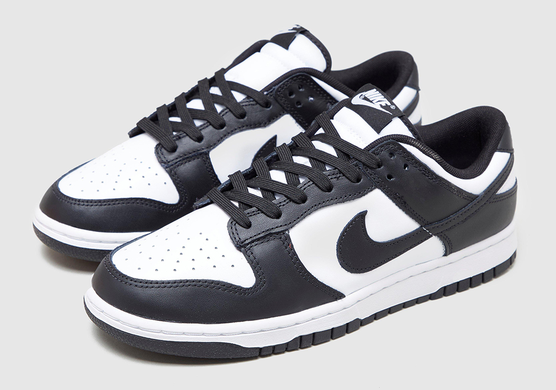 Nike Air, Dunks, Jordans Sale: Up To 40% Off At Foot Locker Nike Air, Dunks, Jordans Sale: Up To 40% Off At Foot Locker