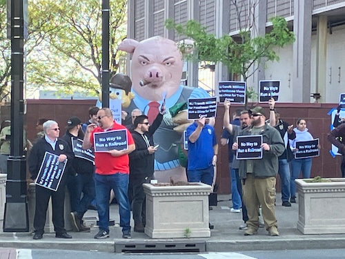 NJ Transit Engineers End Strike After Reaching Deal NJ Transit Engineers End Strike After Reaching Deal