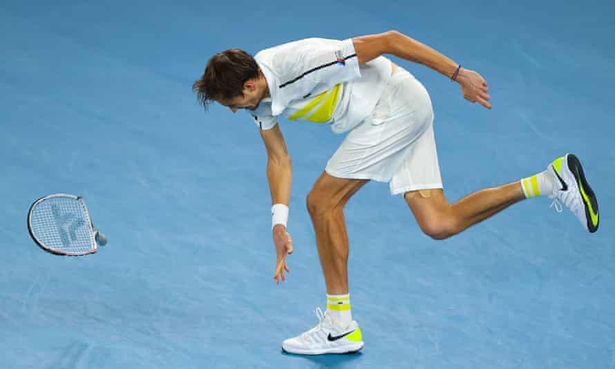 Norrie Upsets Medvedev At French Open; Djokovic Advances Norrie Upsets Medvedev At French Open; Djokovic Advances