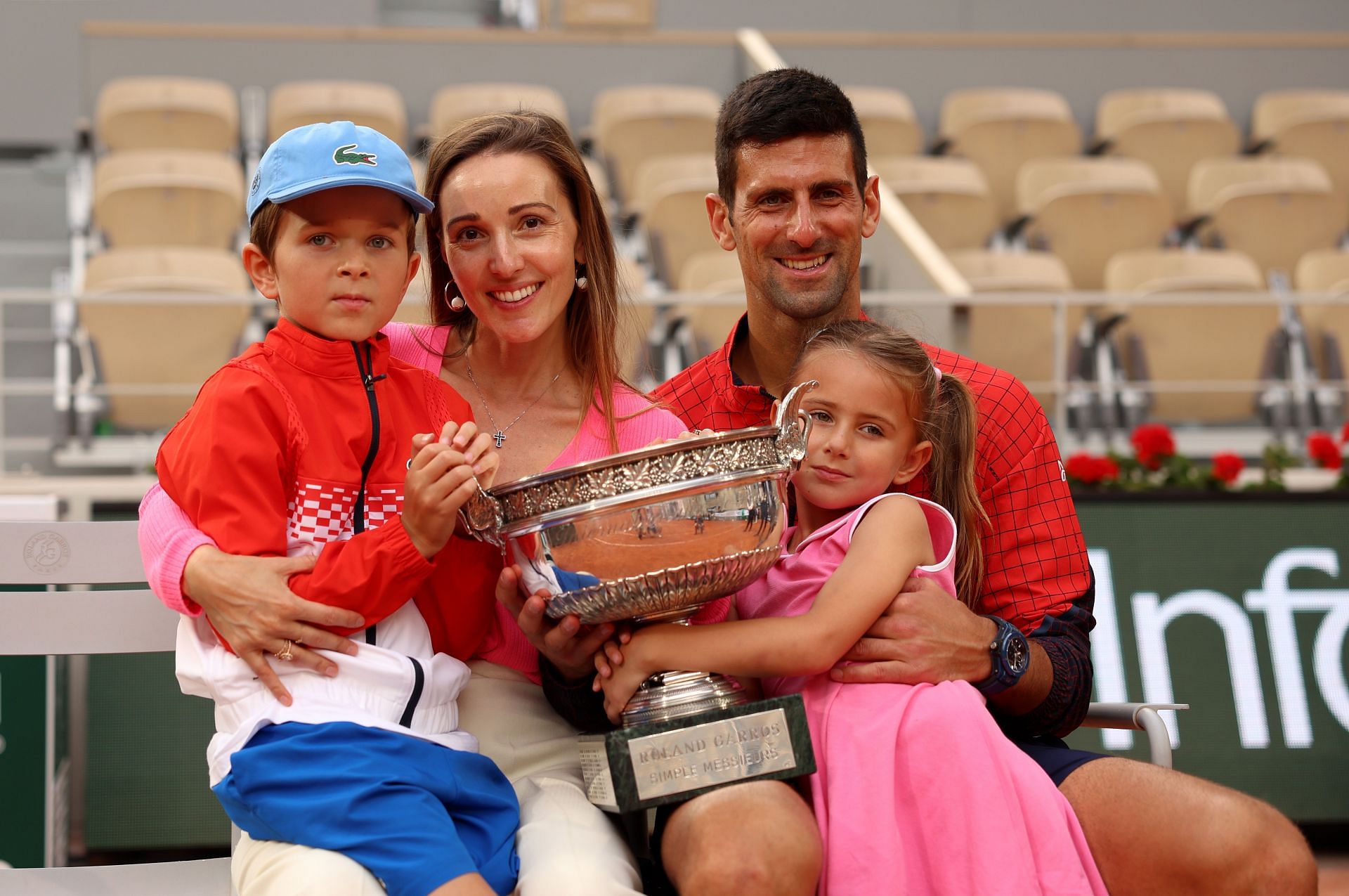 Novak Djokovic'in Çarpıcı Zenginliği: 186 Milyon Dolarlık Kazanç Novak Djokovic'in Çarpıcı Zenginliği: 186 Milyon Dolarlık Kazanç