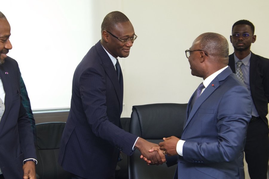 Numérotation Des Bâtiments À Abidjan : Guide Du Projet D'Adressage Numérotation Des Bâtiments À Abidjan : Guide Du Projet D'Adressage