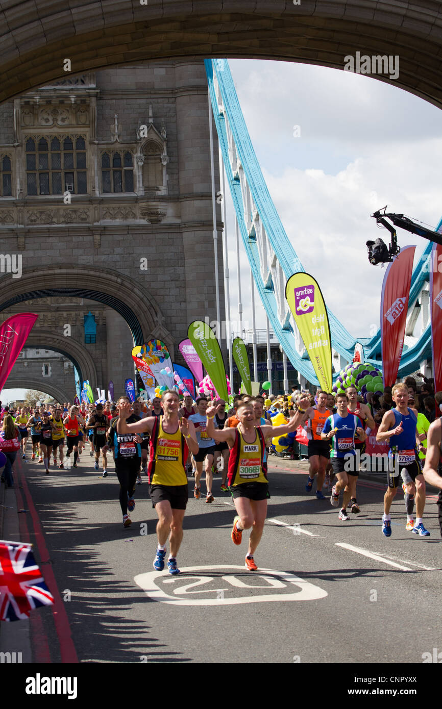 NYC Half Marathon: Brooklyn Bridge To Host Tens Of Thousands Of Runners NYC Half Marathon: Brooklyn Bridge To Host Tens Of Thousands Of Runners