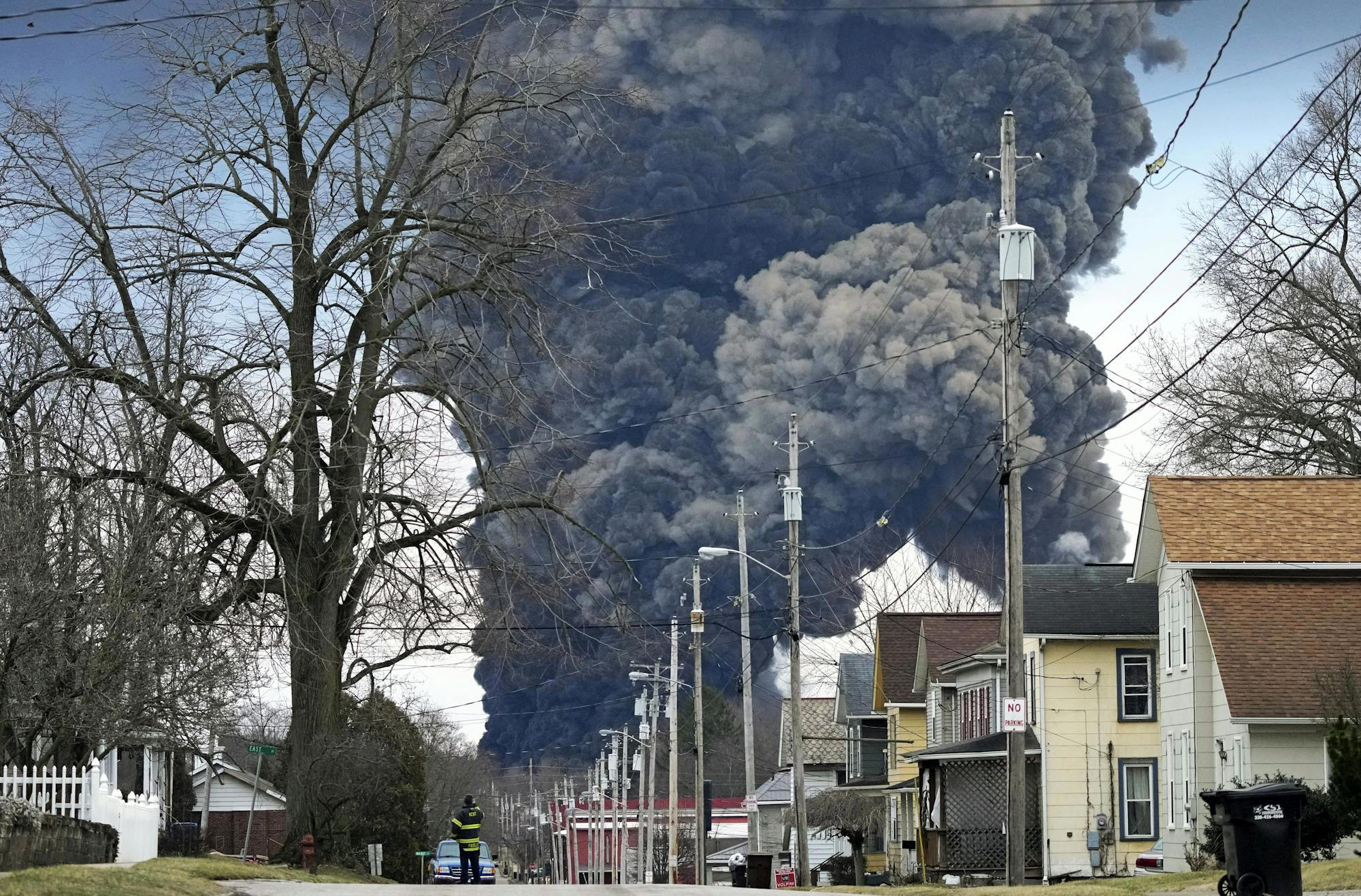 Ohio Derailment: Investigation Into Lingering Toxic Chemicals In Buildings Ohio Derailment: Investigation Into Lingering Toxic Chemicals In Buildings