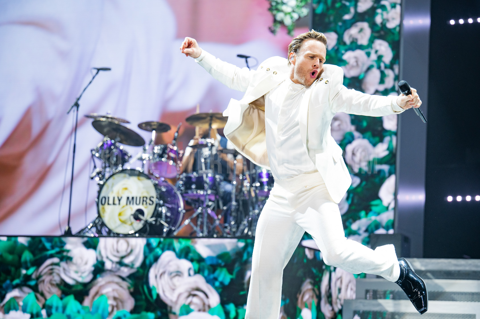 Olly Murs To Headline Massive Music Festival At A Beautiful Castle Near Manchester Olly Murs To Headline Massive Music Festival At A Beautiful Castle Near Manchester