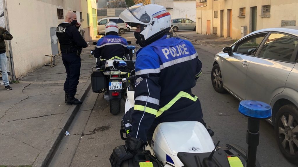 OQTF Et Exhibition Sexuelle: Un Ivoirien Interpellé Après Une Fraude Au Train En Région Nord OQTF Et Exhibition Sexuelle: Un Ivoirien Interpellé Après Une Fraude Au Train En Région Nord